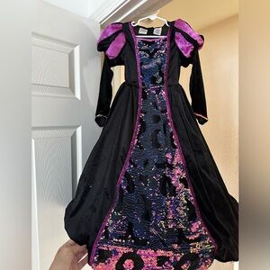 Foggy cauldron, a little girls witch’s costume, size 4T